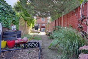 Private Garden- click for photo gallery